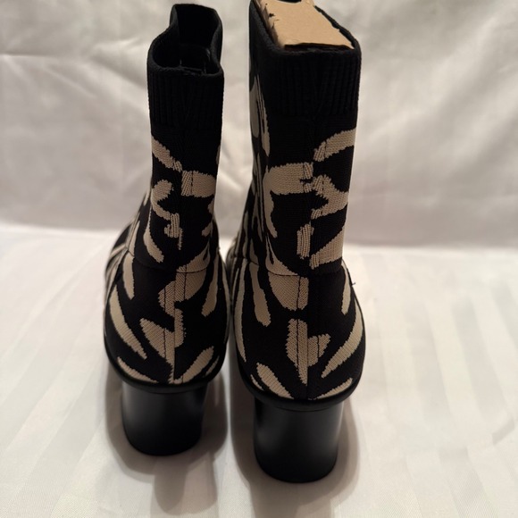 VIVAIALE Zebra Print Sock Boots Block Heel Ankle Boots Women Size 9-9.5 EU40.5 - Picture 15 of 16